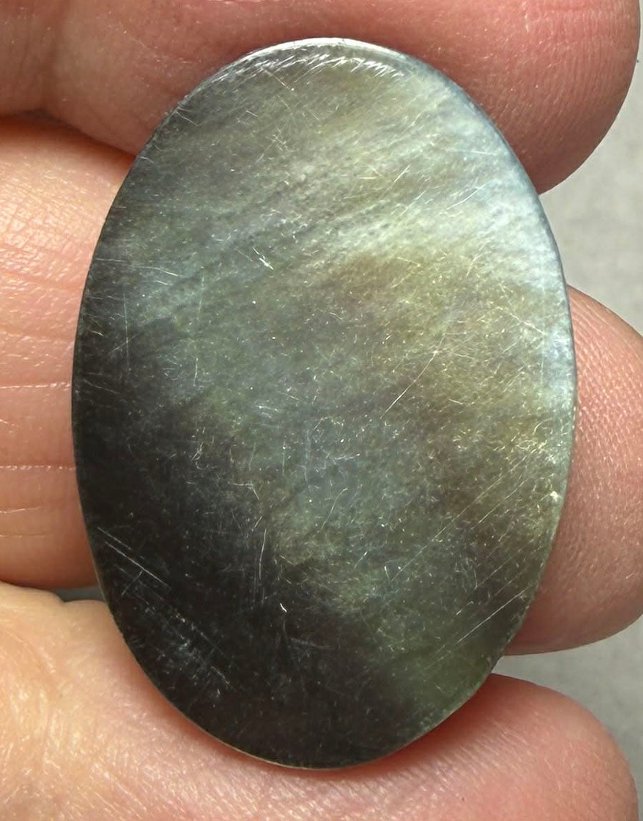 Oval 27x19mm Black Mother of Pearl Cabochon 19