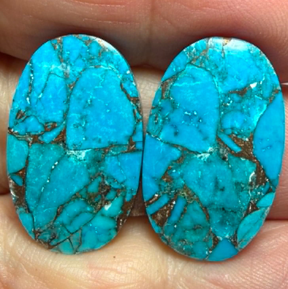 Oval 24x15mm Kingman Turquoise Cabochon Pair 16