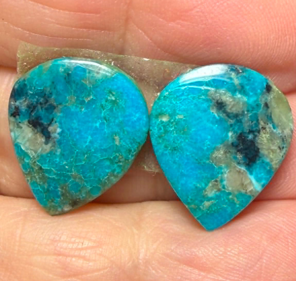 Teardrop 18x15mm Arizona Turquoise Cabochon Pair 17