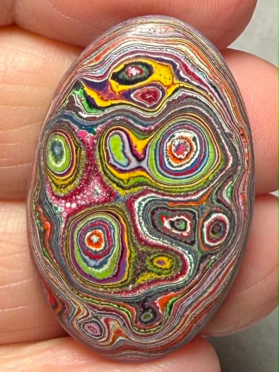 Oval 33x21mm Funkite Cabochon 12