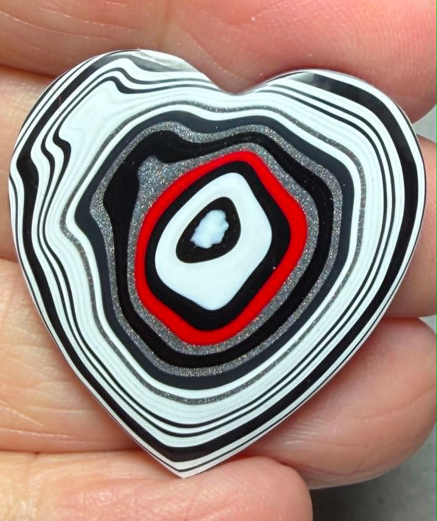Heart 32x30mm Kenworth Fordite Cabochon 90