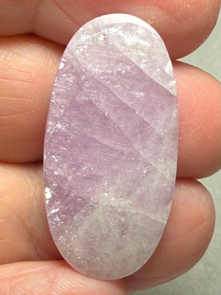 Oval 32x16mm Kunzite Cabochon 37