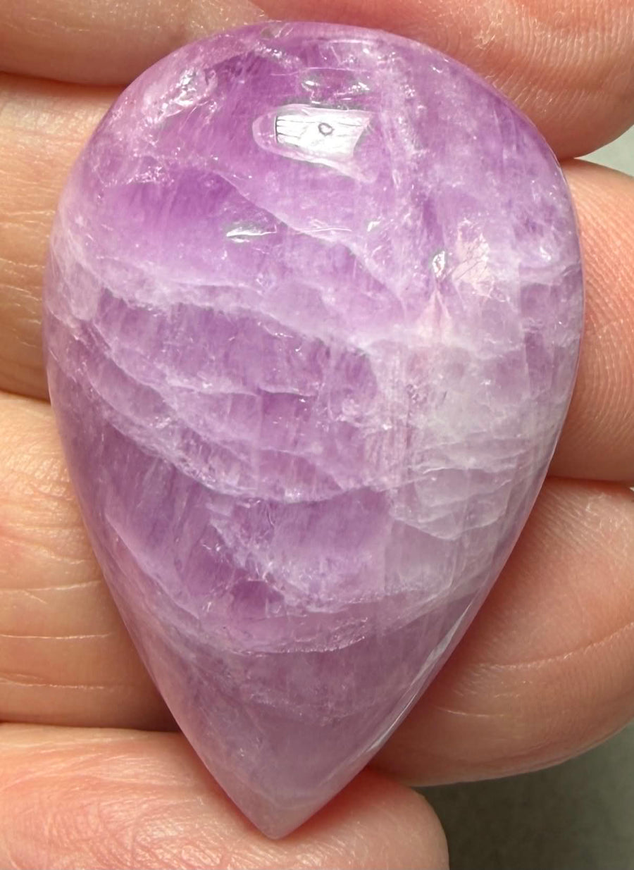 Teardrop 36x24mm Kunzite Cabochon 47