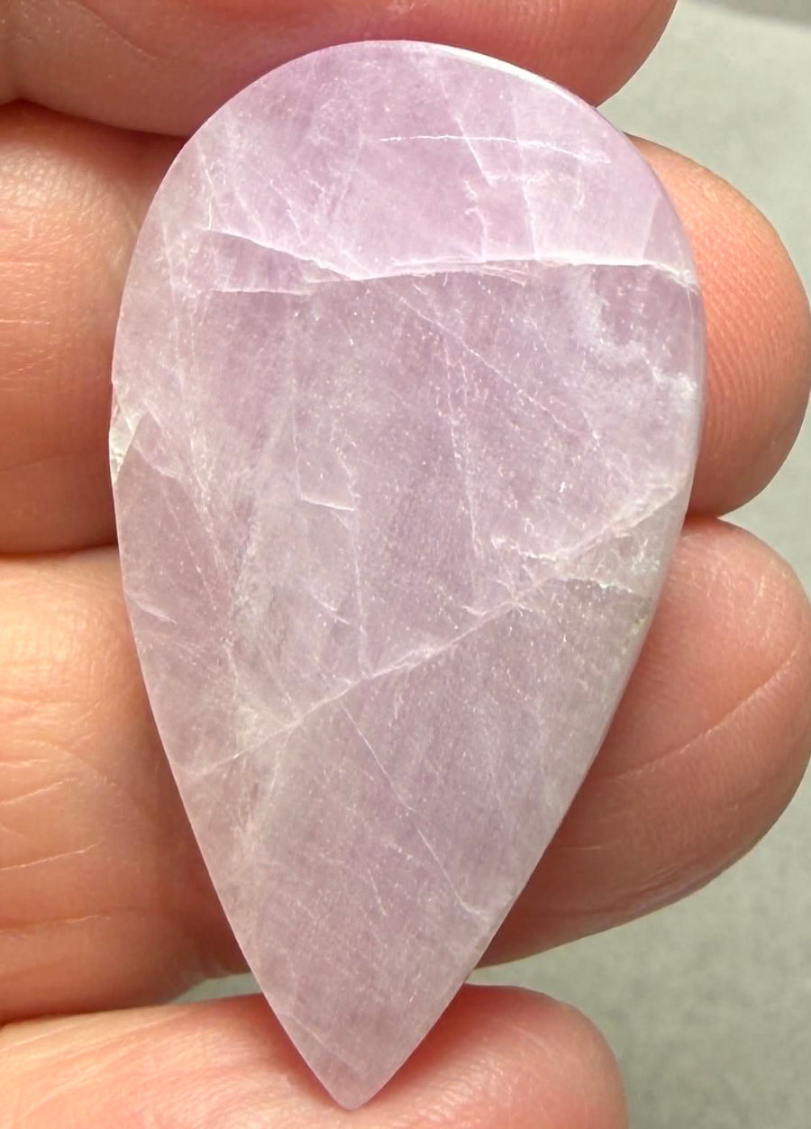 Teardrop 35x19mm Kunzite Cabochon 51