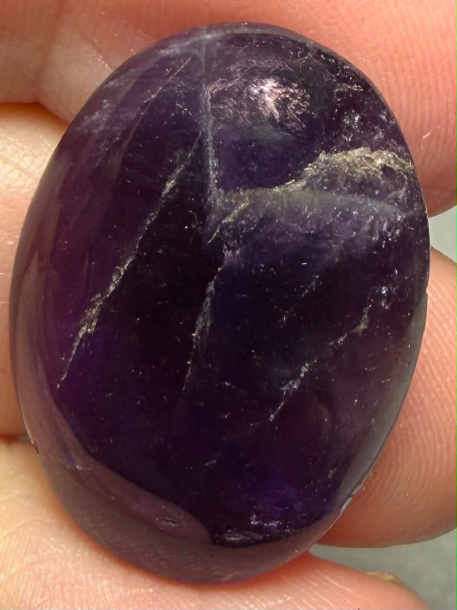 Oval 27x19mm Amethyst Cabochon 27