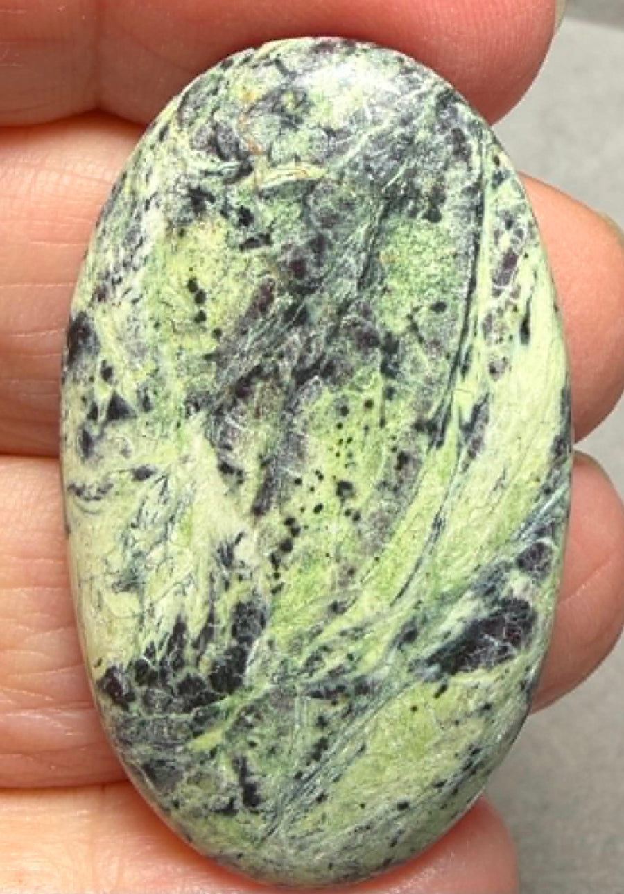 Oval 42x25mm Lemon Chrysoprase Cabochon 14