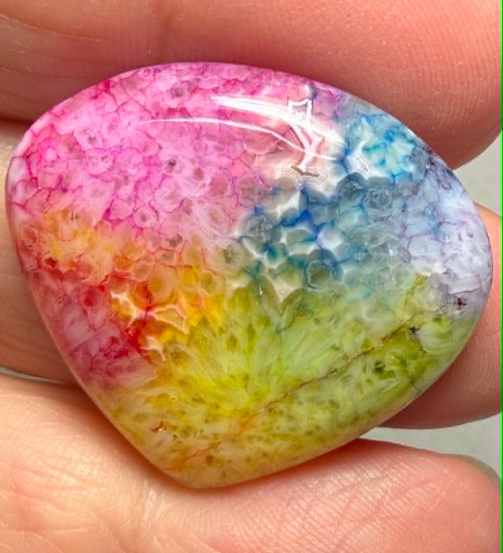 Teardrop 27x30mm Rainbow Solar Quartz Cabochon 111