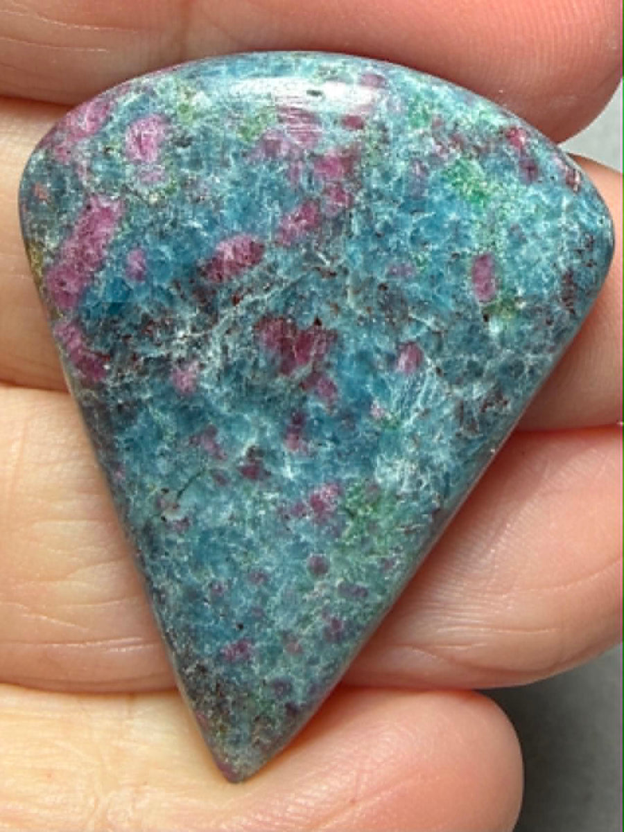 Teardrop 39x30mm Ruby Kyanite Cabochon 42