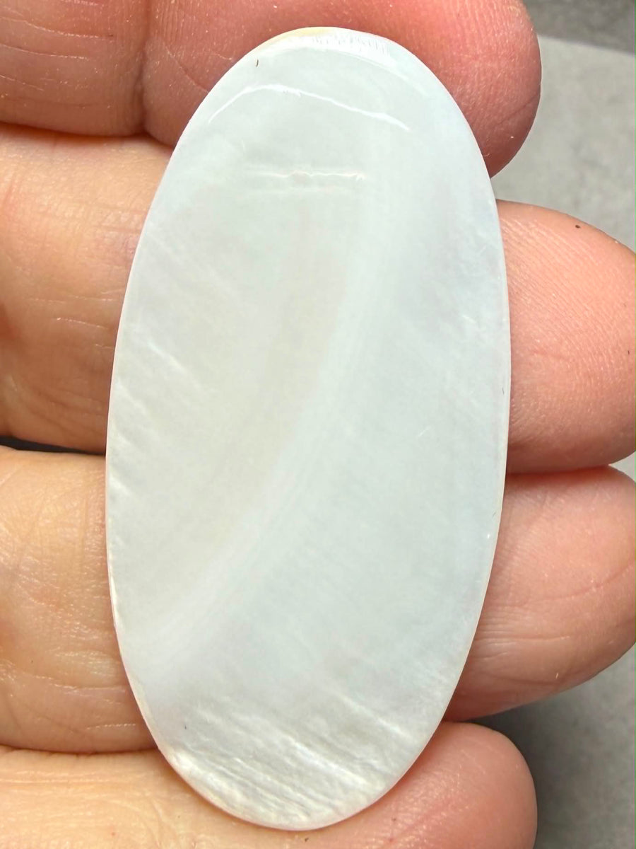 Oval 45x23mm Mother of Pearl Cabochon 54