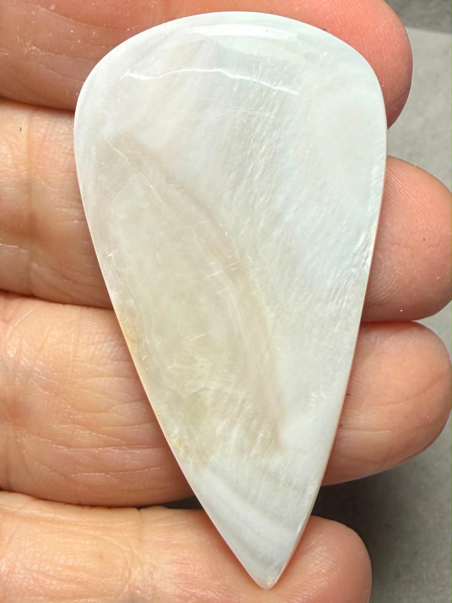 Teardrop 51x28mm Mother of Pearl Cabochon 63