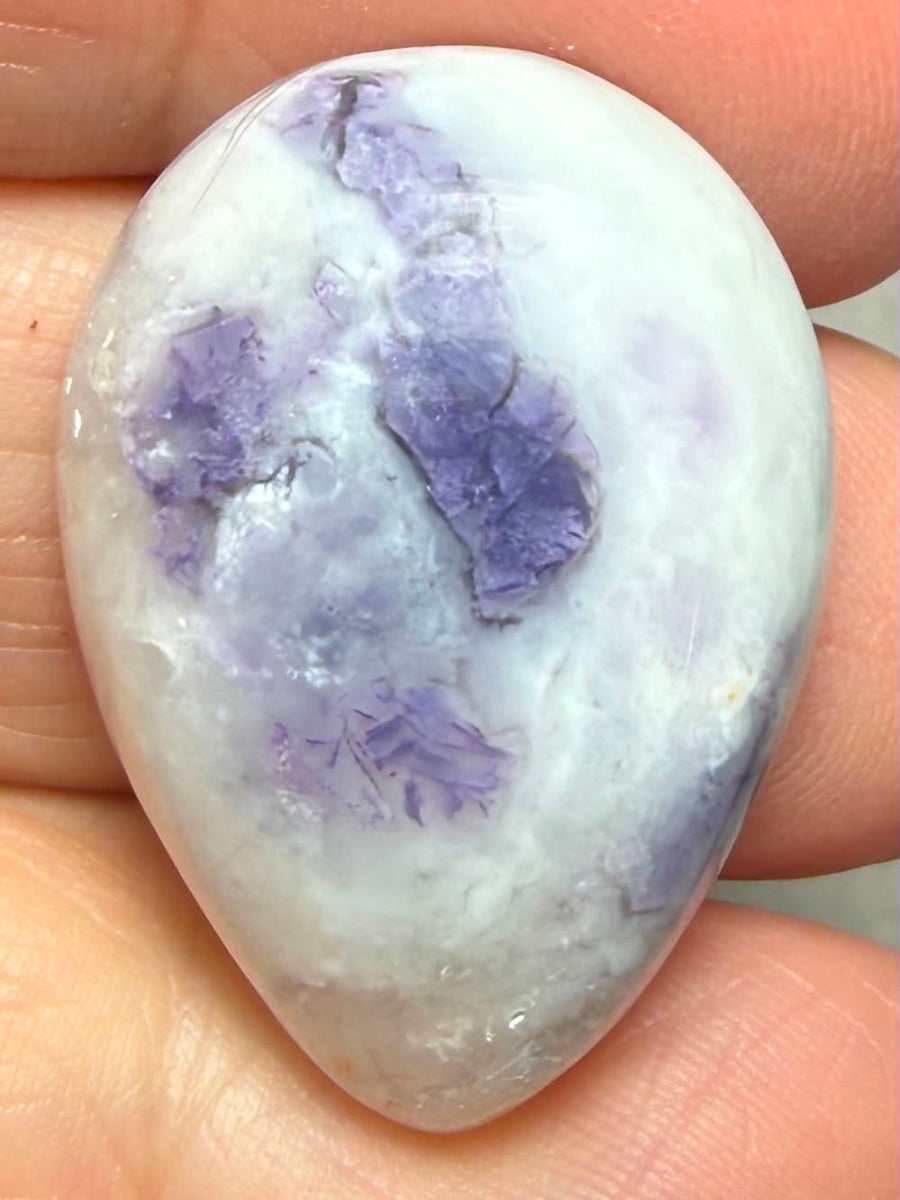 Teardrop 29x21mm Tiffany Stone Cabochon 66