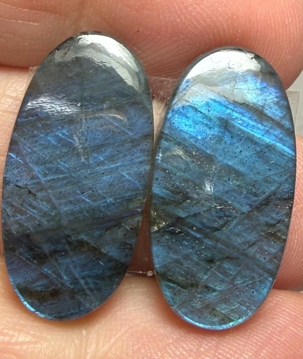 Oval 25x13mm Labradorite Cabochon Pair 15