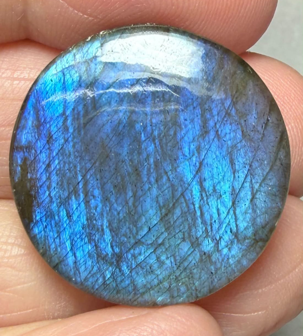 Round 25x25mm Labradorite Cabochon 309