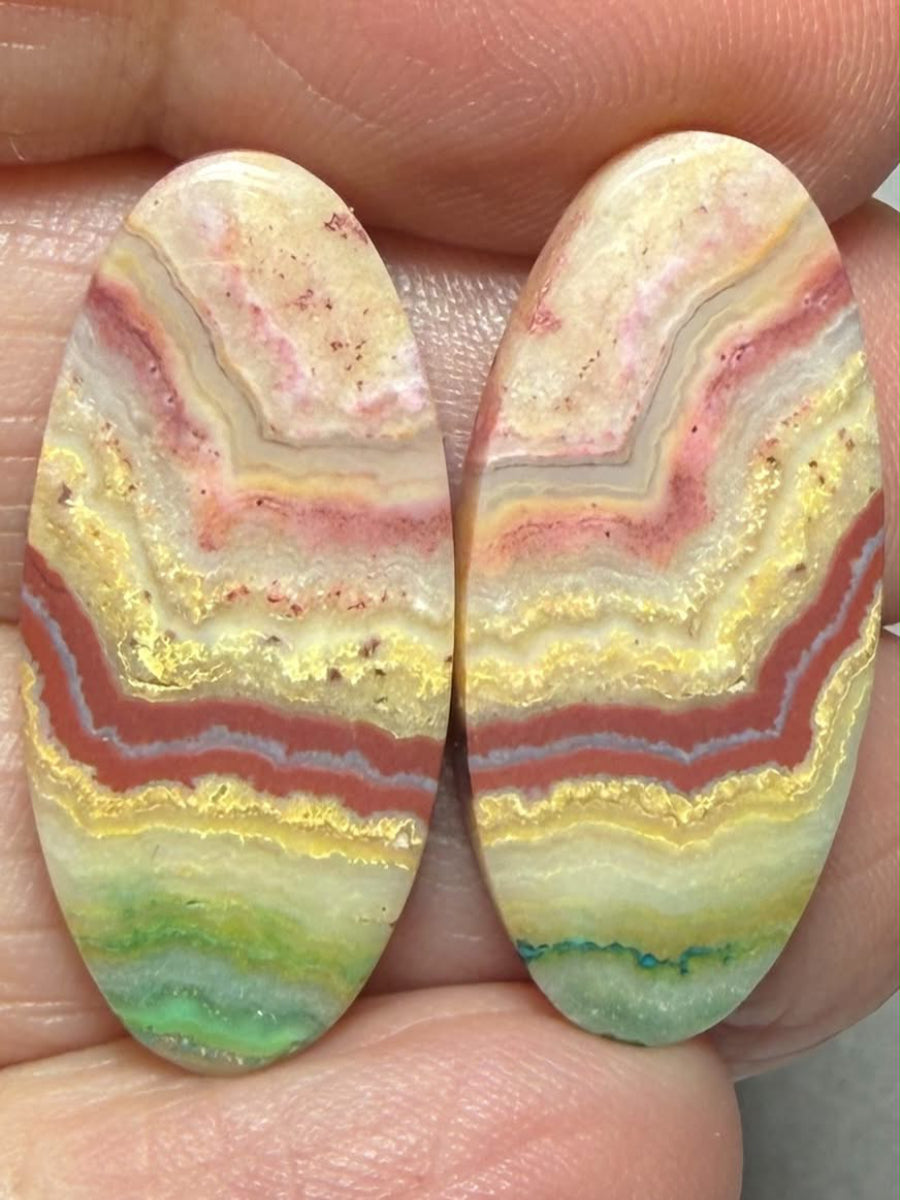 Oval 27x12mm Colour Enhanced Agate Cabochon Pair 18