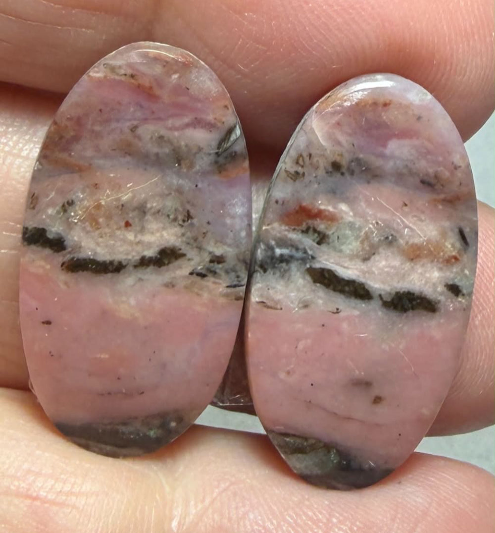 Oval 26x14mm Peruvian Pink Opal Cabochon Pair 18