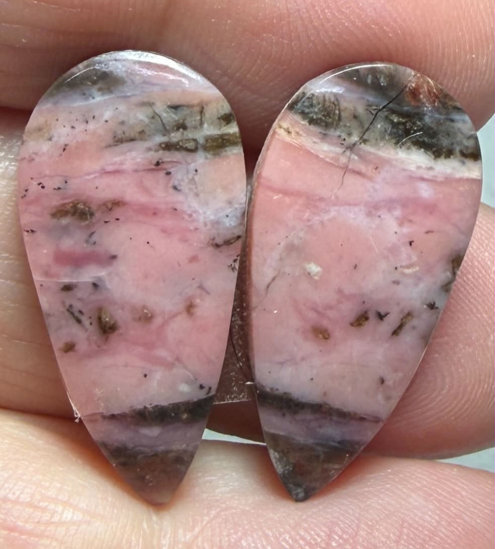 Teardrop 25x13mm Peruvian Pink Opal Cabochon Pair 30