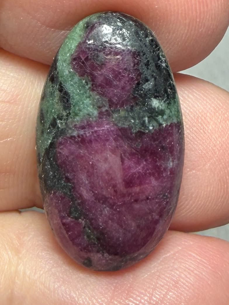 Oval 25x14mm Ruby Zoisite Cabochon 30