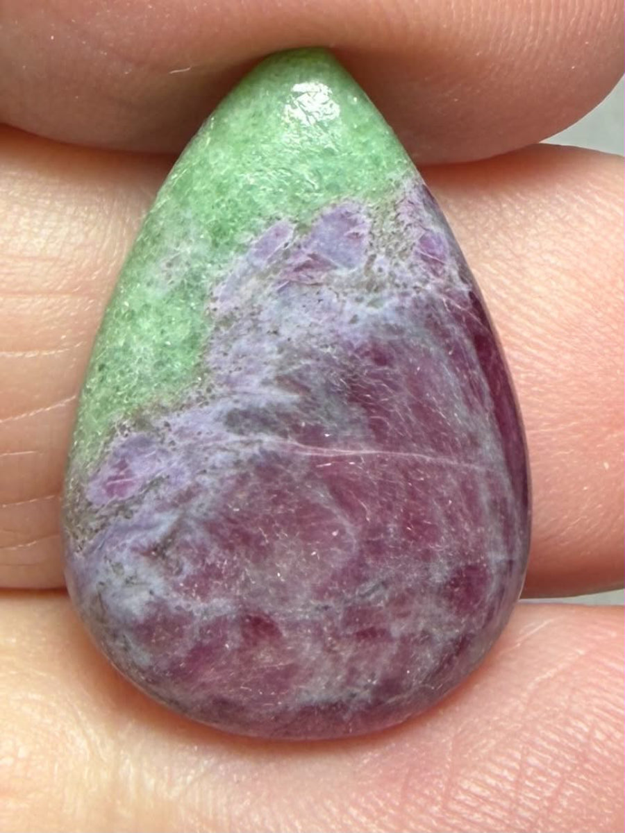 Teardrop 23x16mm Ruby Zoisite Cabochon 34