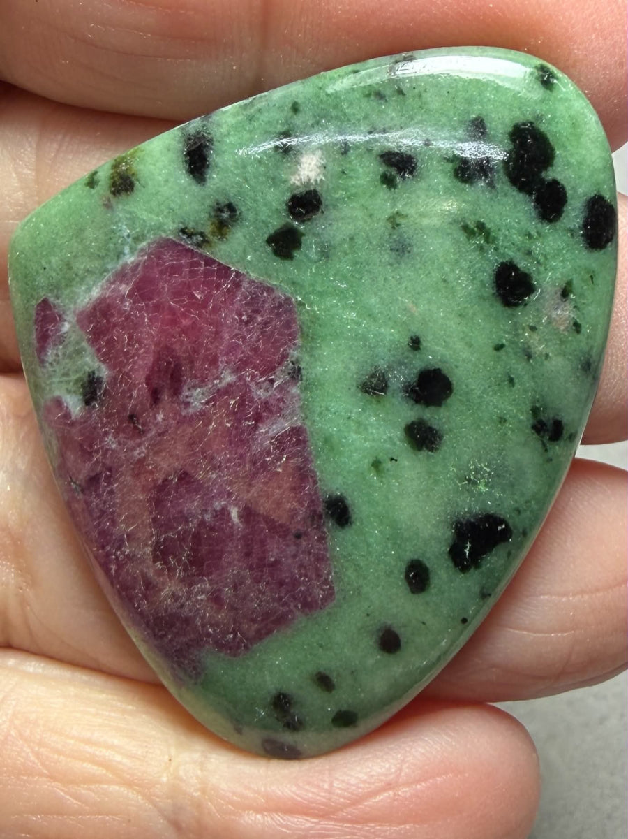 Teardrop 36x45mm Ruby Zoisite Cabochon 92