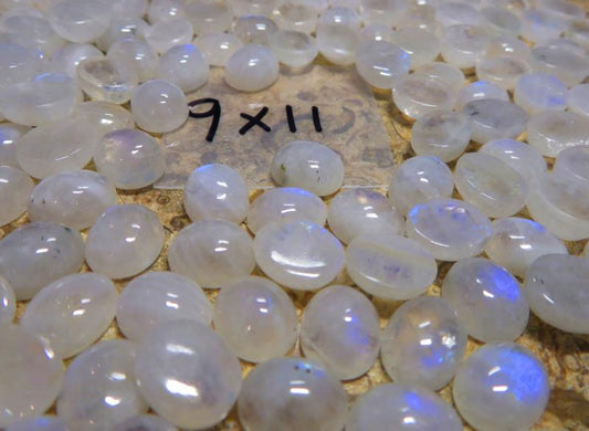 Single Oval 11x9mm Rainbow Moonstone Cabochon