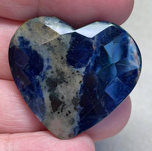 Heart 31x34mm Faceted Sodalite Cabochon 03