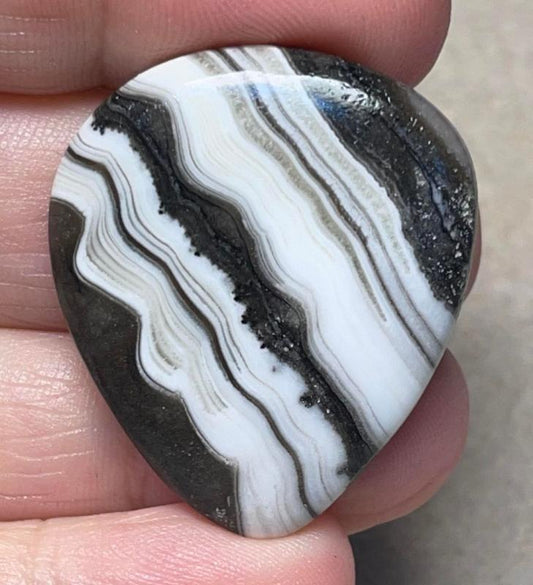 Teardrop 34x30mm Zebra Calcite Cabochon 01