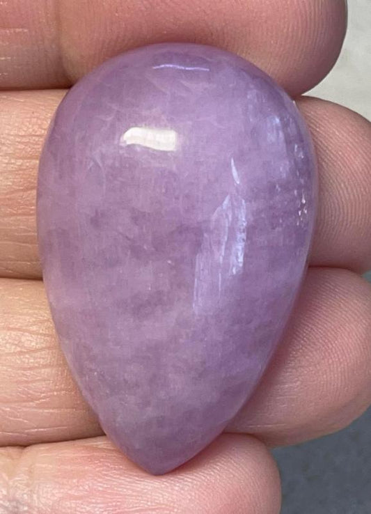 Teardrop 36x24mm Kunzite Cabochon 09