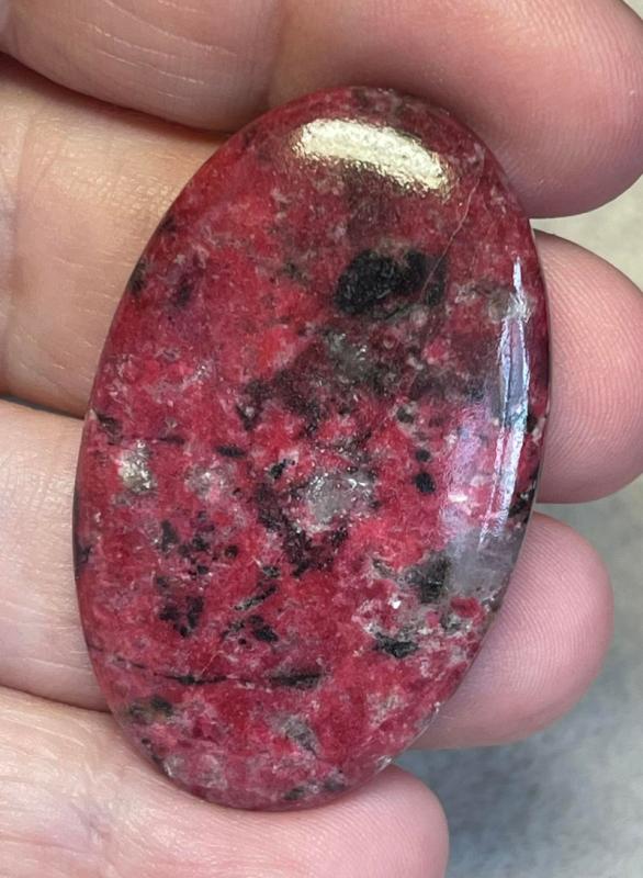 Oval 45x28mm Thulite Cabochon 21