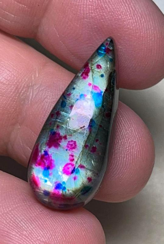 Teardrop 30x12mm Tie Dye Coloured Labradorite Cabochon 85