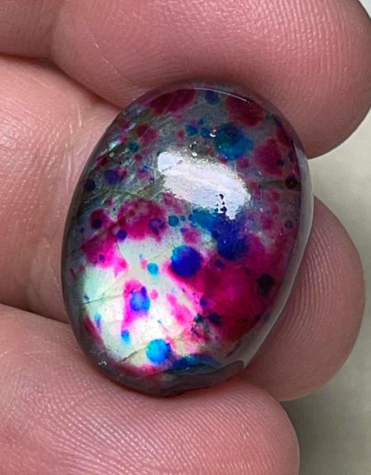 Oval 23x17mm Tie Dye Coloured Labradorite Cabochon 97