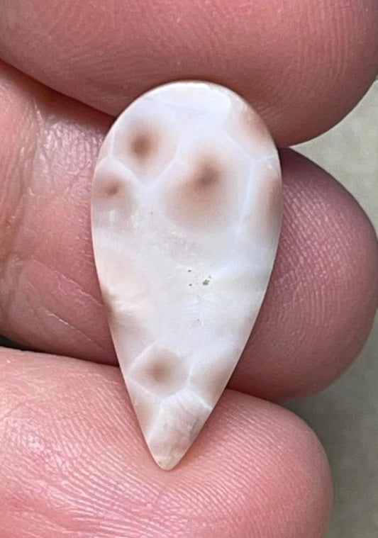 Teardrop 24x11mm Natrolite Cabochon 02