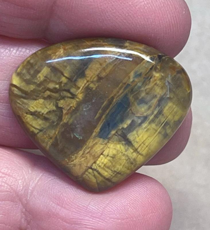 Teardrop 25x30mm Nellite Cabochon 35