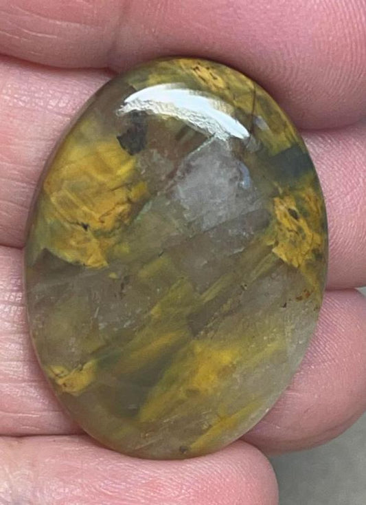 Oval 33x25mm Nellite Cabochon 44