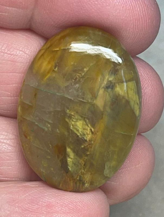 Oval 31x23mm Nellite Cabochon 49