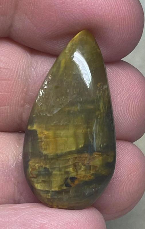 Teardrop 32x16mm Nellite Cabochon 58