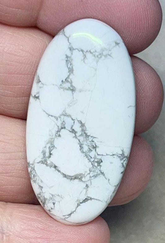 Oval 40x21mm Howlite Cabochon 16
