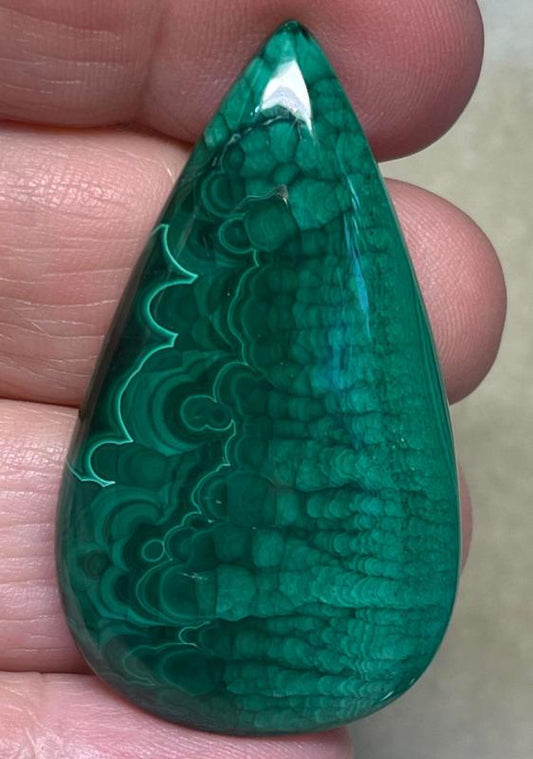 Teardrop 47x27mm Malachite Cabochon 60