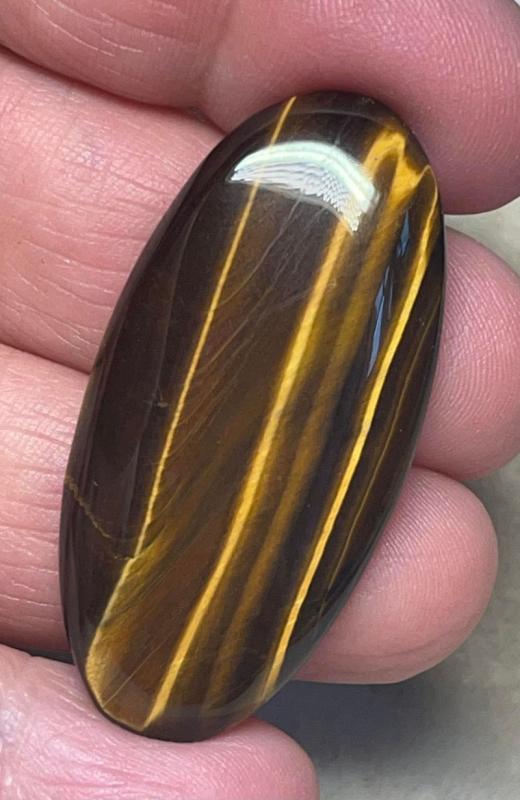 Oval 45x22mm Tigers Eye Cabochon 16