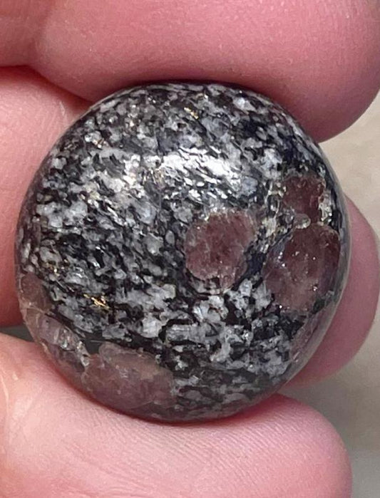 Round 23x23mm Spinel in Matrix Cabochon 15