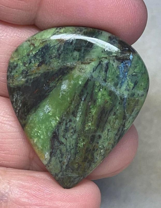 Teardrop 36x31mm Chrome Chalcedony Cabochon 23