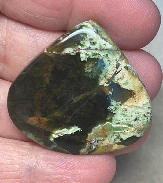 Teardrop 34x37mm Chrome Chalcedony Cabochon 26