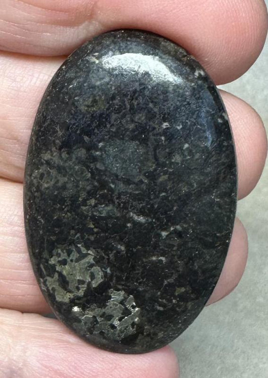 Oval 42x27mm Nuummite Cabochon 15