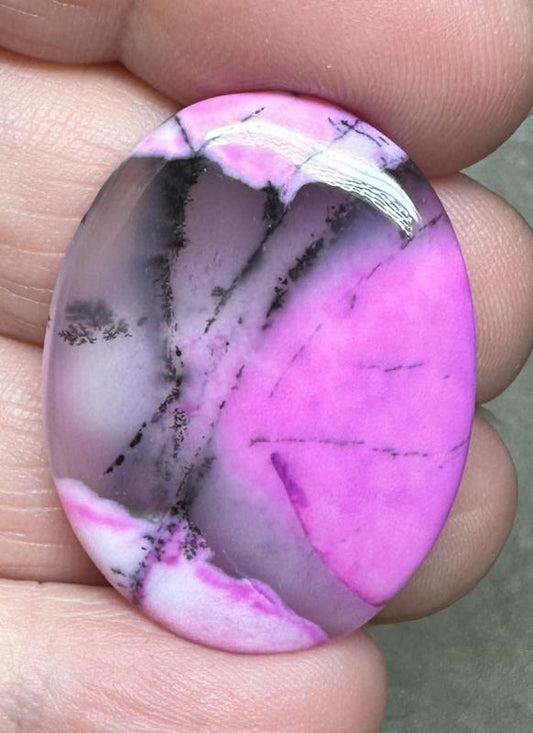 Oval 33x25mm Fuchsia Coloured Dendritic Opal Cabochon 146