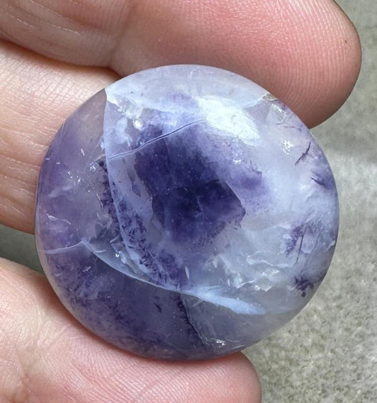 Round 29x29mm Tiffany Stone Cabochon 57