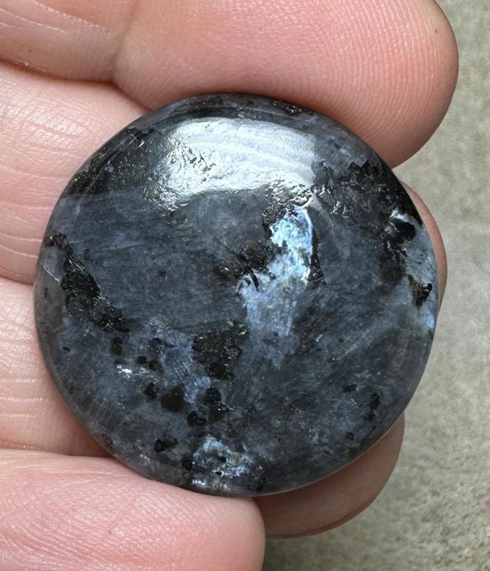 Round 28x28mm Larvikite Cabochon 42