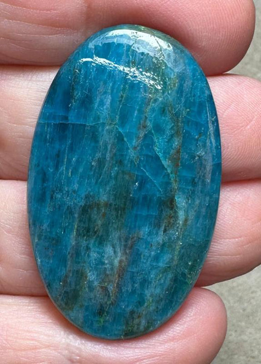 Oval 41x25mm Neon Apatite Cabochon 01