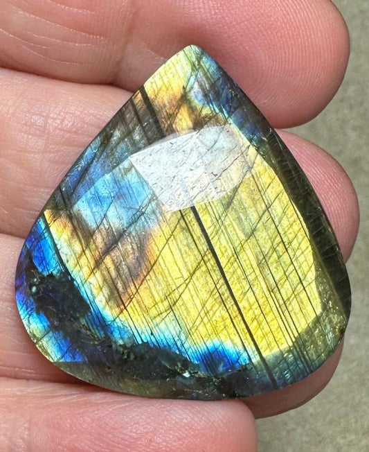 Teardrop 33x31mm Faceted Labradorite Cabochon 04
