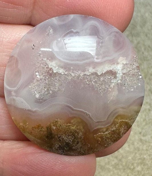 Round 31x31mm Ternate Agate Cabochon 01