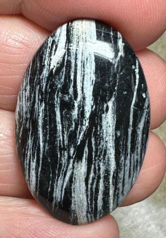 Oval 34x22mm Silver Leaf Obsidian Cabochon 01