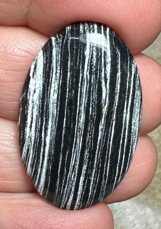 Oval 34x22mm Silver Leaf Obsidian Cabochon 02